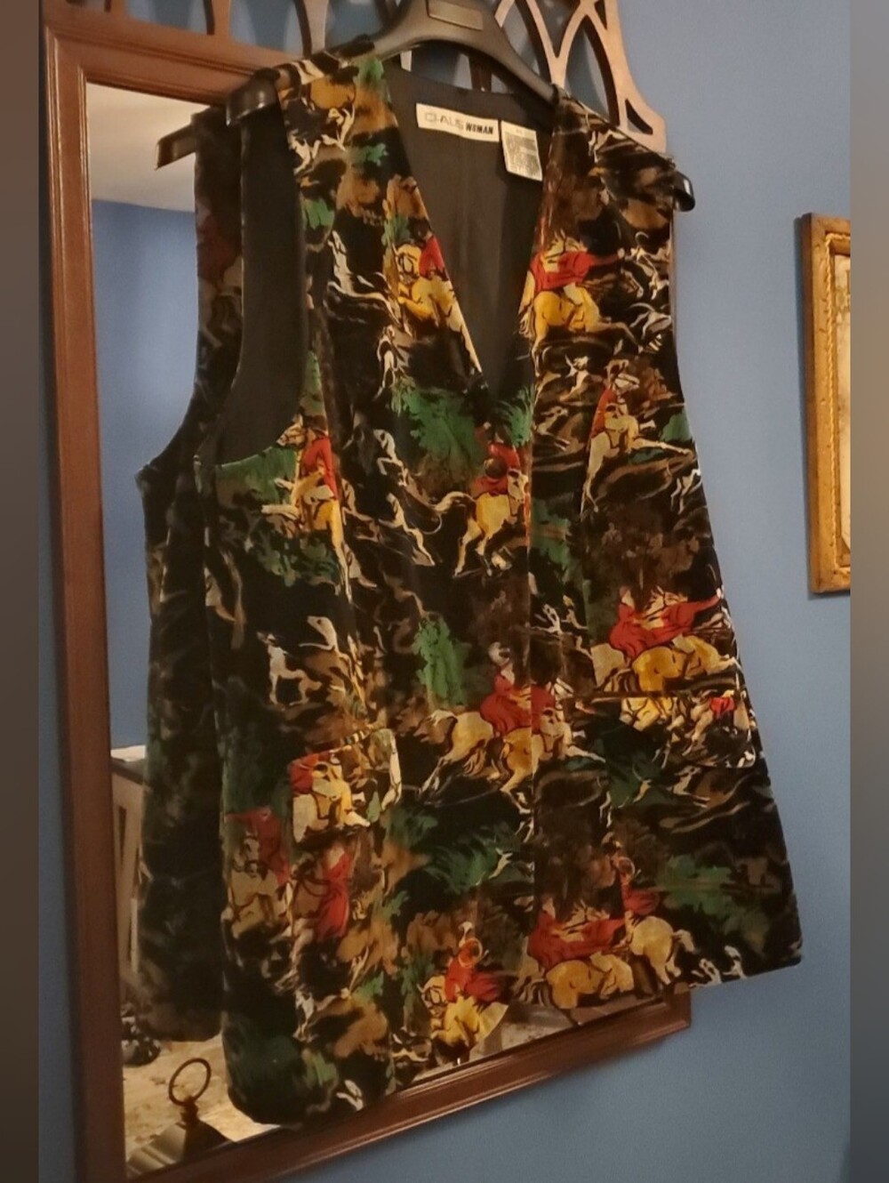 Vintage Chaus Velvet Vest Sz 20 Hunting Scene